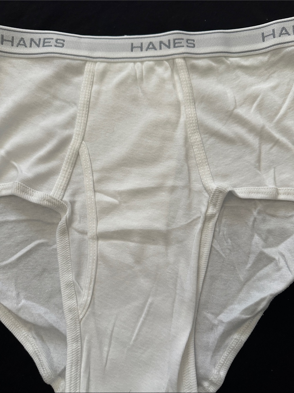 Hanes White Cotton Men's Briefs with Branded Waistband